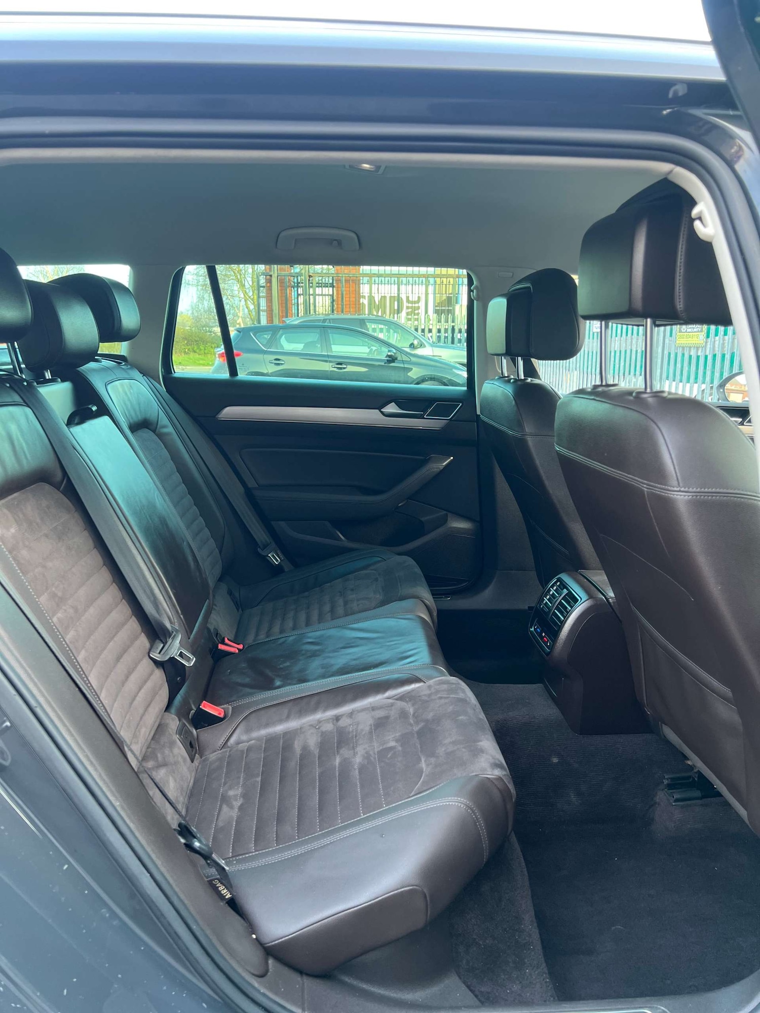 Used Volkswagen Passat 2015 for sale - 77976959: Photo 15