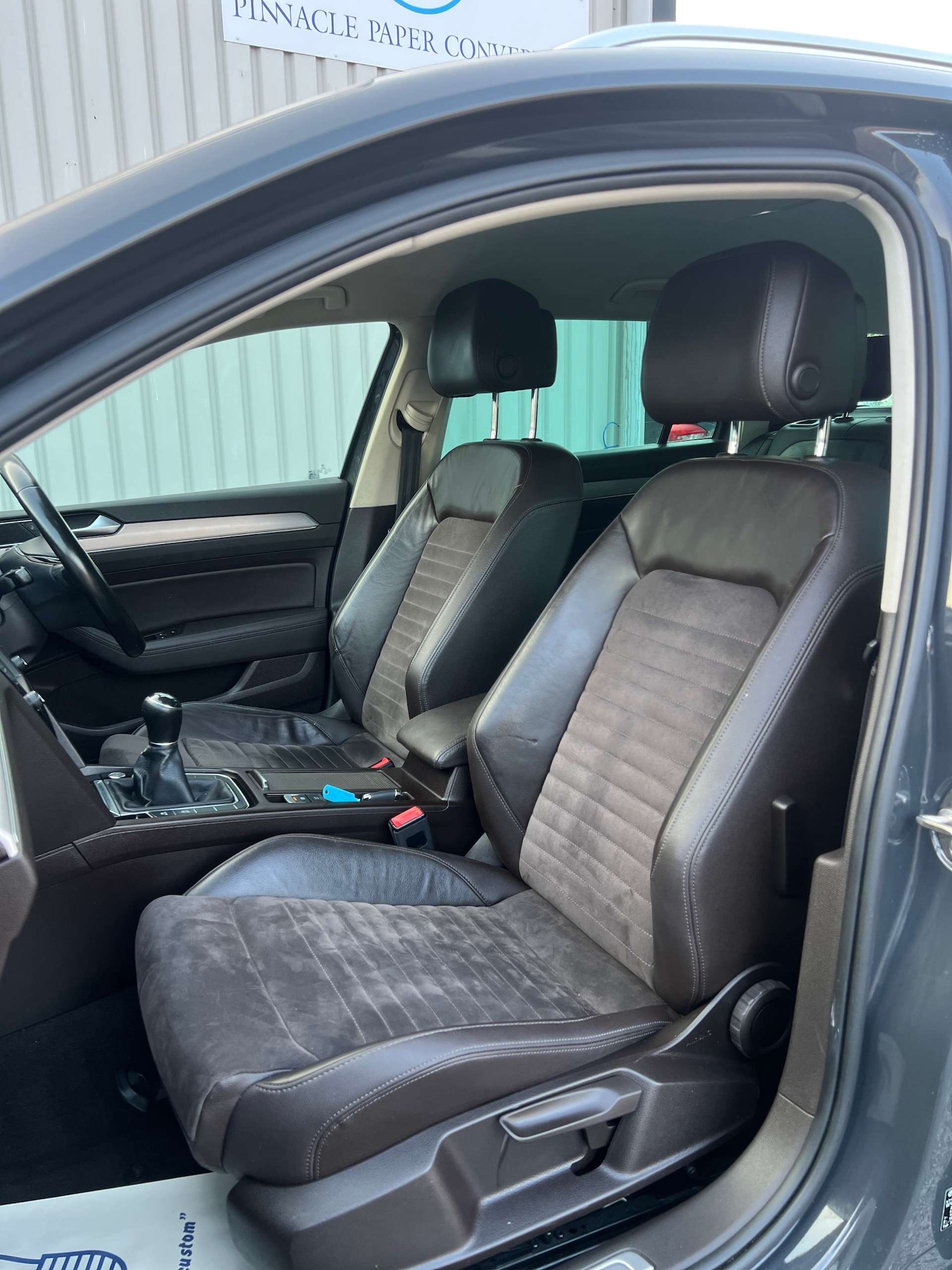 Used Volkswagen Passat 2015 for sale - 77976959: Photo 2