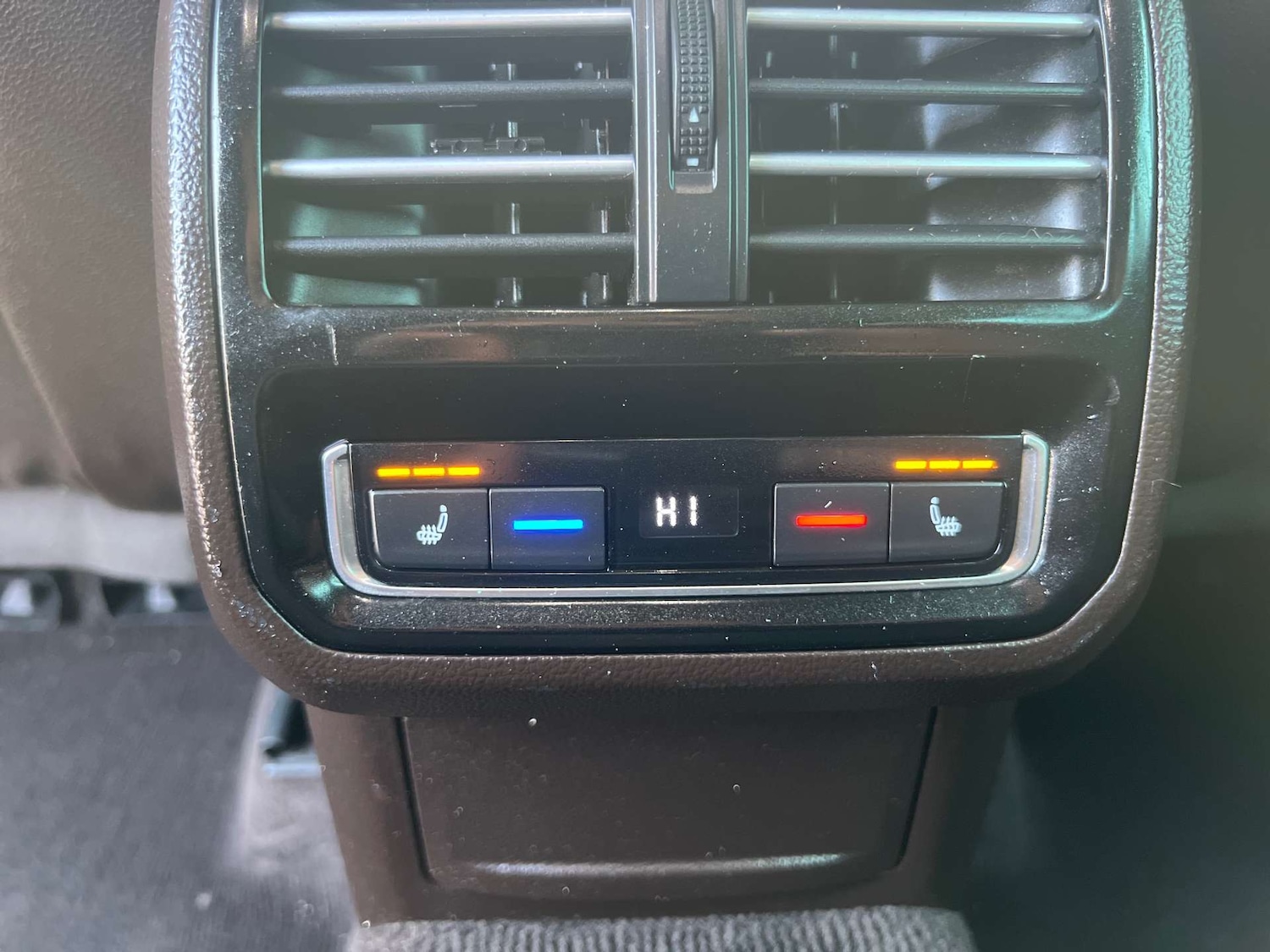 Used Volkswagen Passat 2015 for sale - 77976959: Photo 24