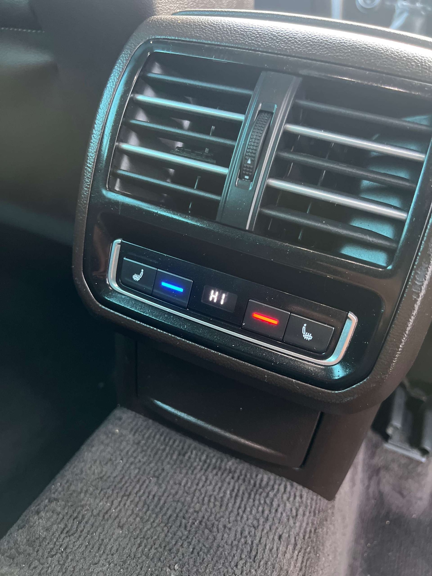 Used Volkswagen Passat 2015 for sale - 77976959: Photo 28