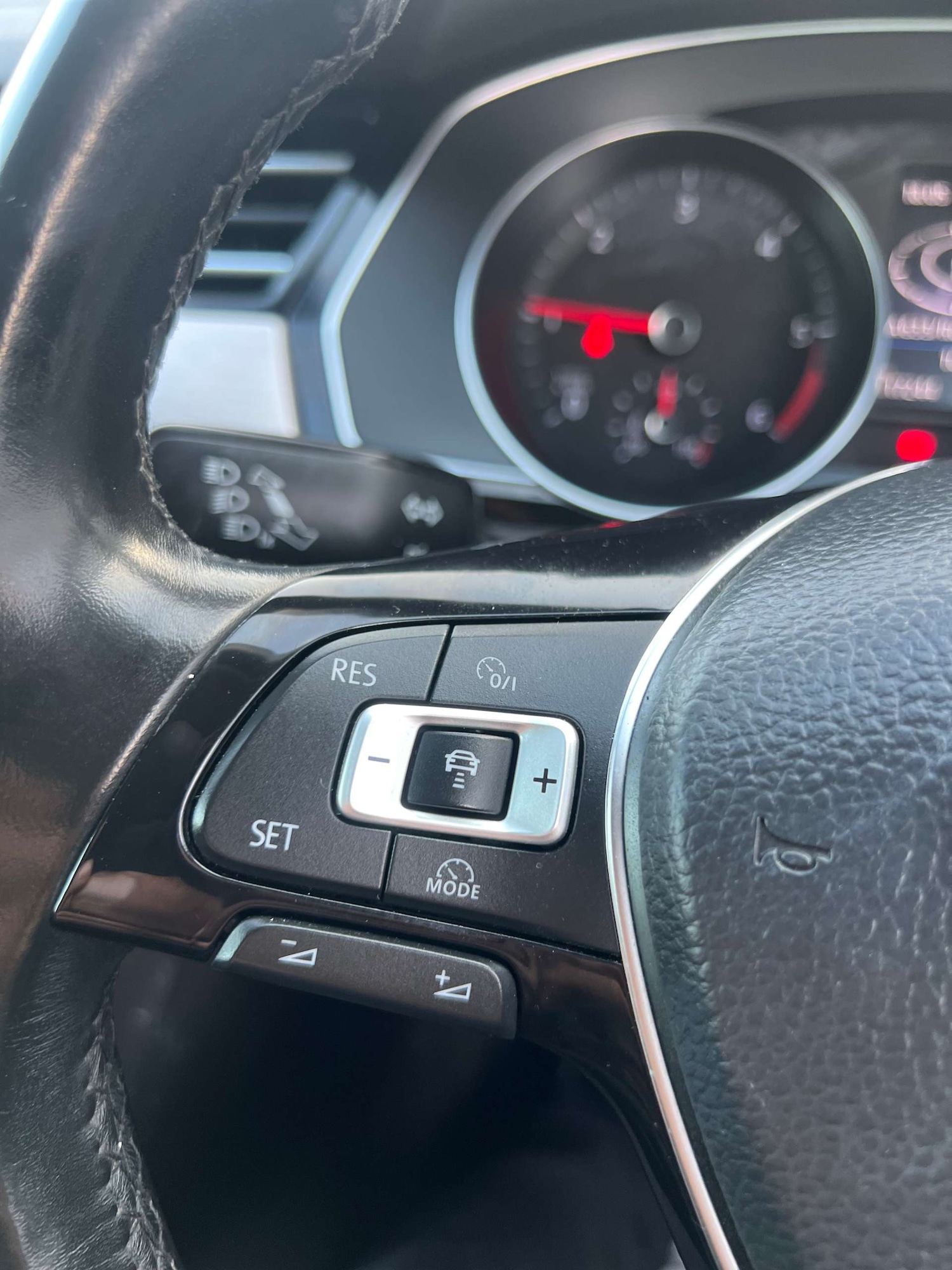 Used Volkswagen Passat 2015 for sale - 77976959: Photo 31