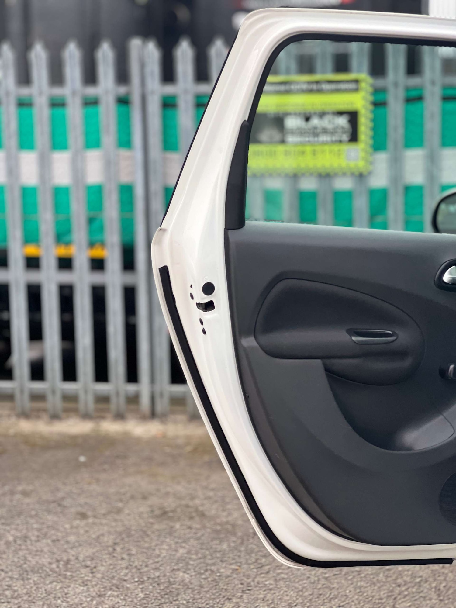 Used Citroen C3 Picasso 2015 for sale - 76453771: Photo 37