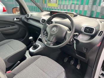 Used Citroen C3 Picasso 2015 for sale - 76453771: Photo