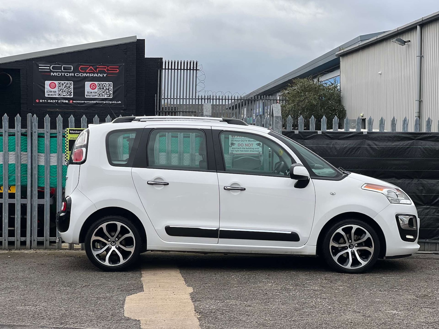 Used Citroen C3 Picasso 2015 for sale - 76453771: Photo 9