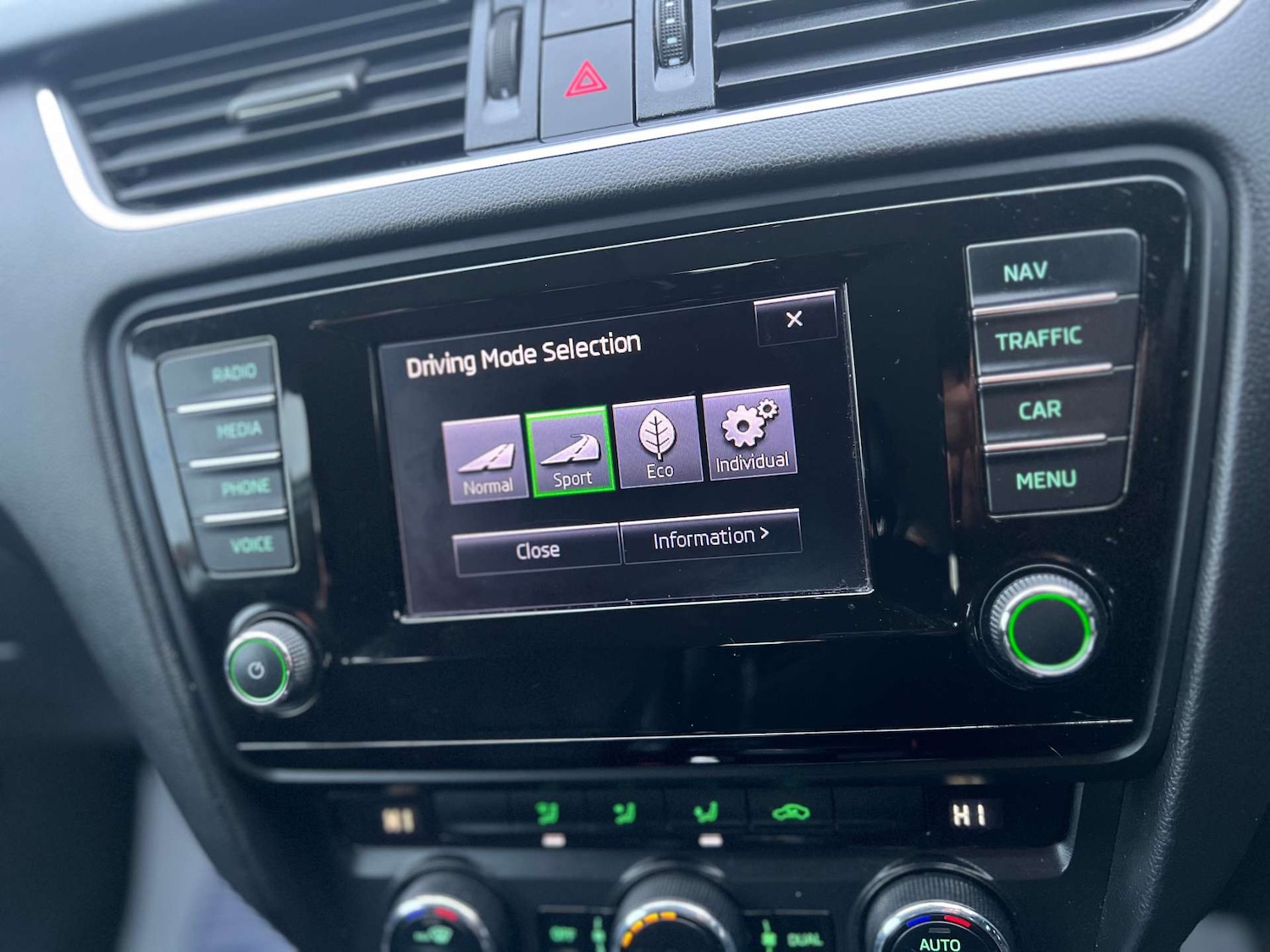 Used Skoda Octavia 2014 for sale - 77152838: Photo 31