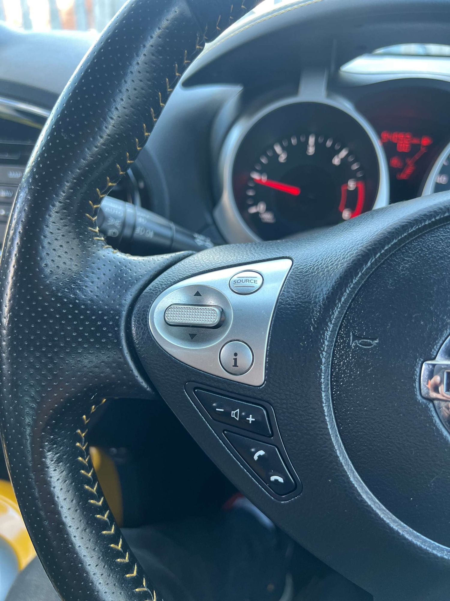 Used Nissan Juke 2015 for sale - 75741846: Photo 31