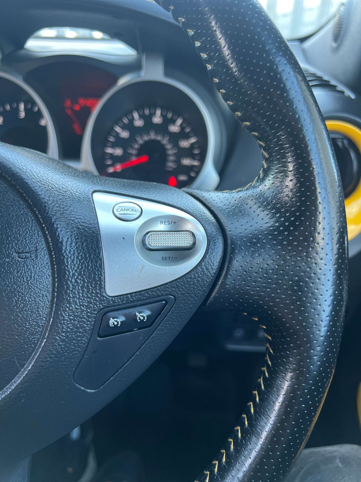 Used Nissan Juke 2015 for sale - 75741846: Photo 32
