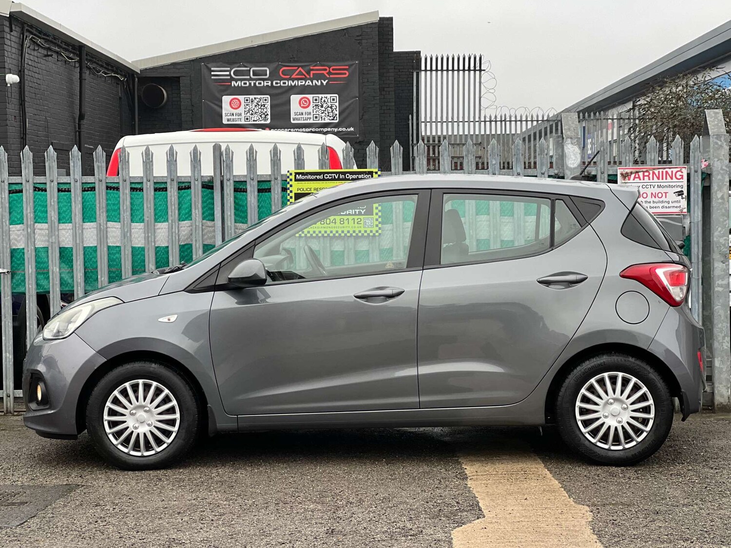 Used Hyundai i10 2014 for sale - 77475164: Photo 10