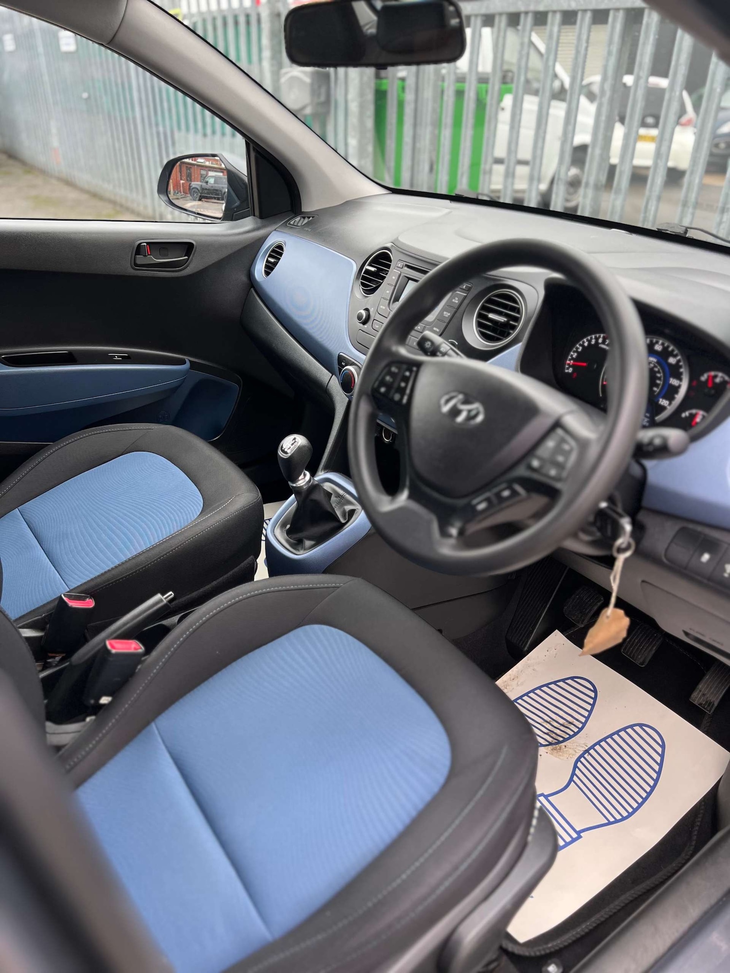 Used Hyundai i10 2014 for sale - 77475164: Photo 2