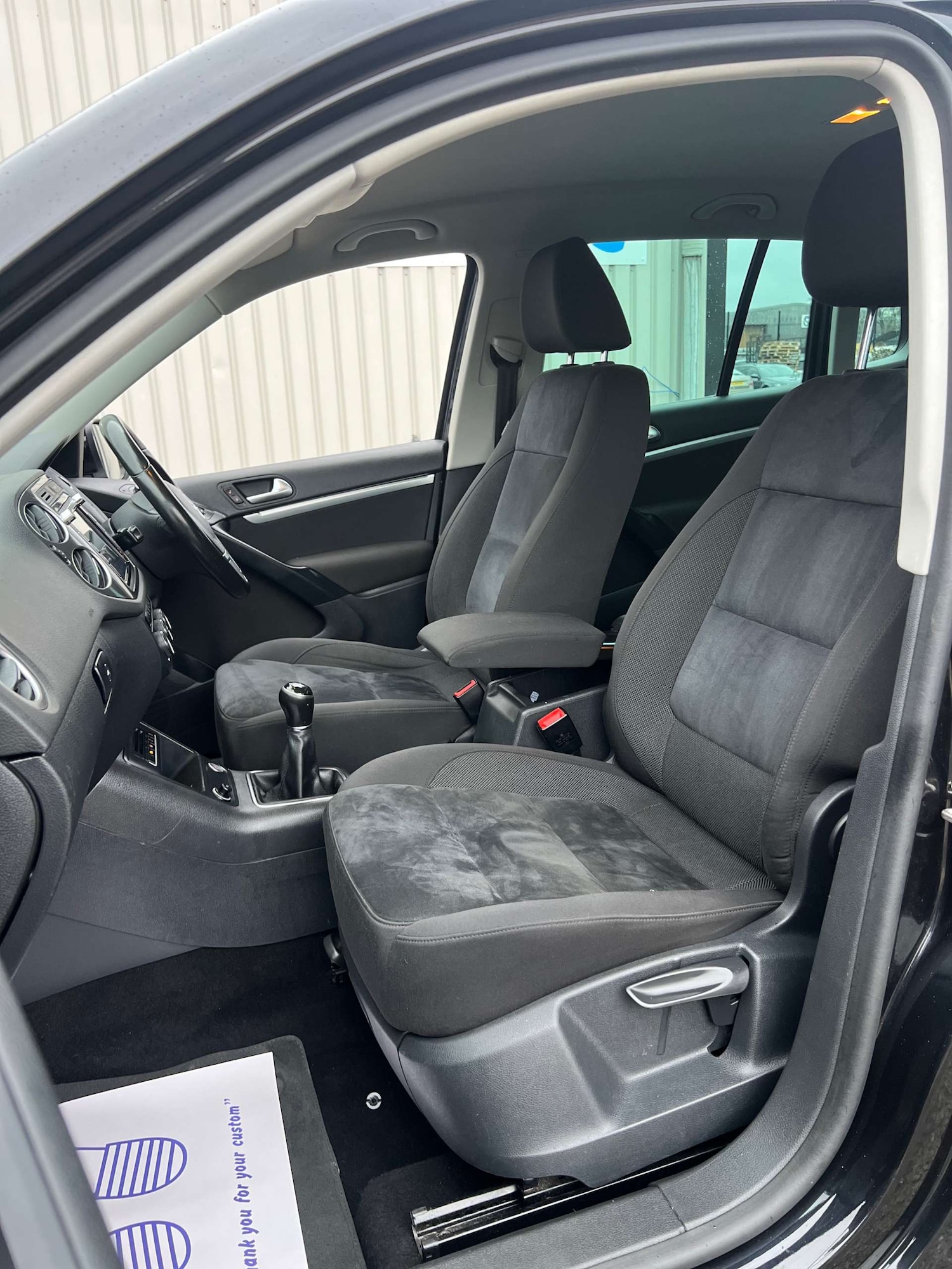 Used Volkswagen Tiguan 2015 for sale - 76878084: Photo 15