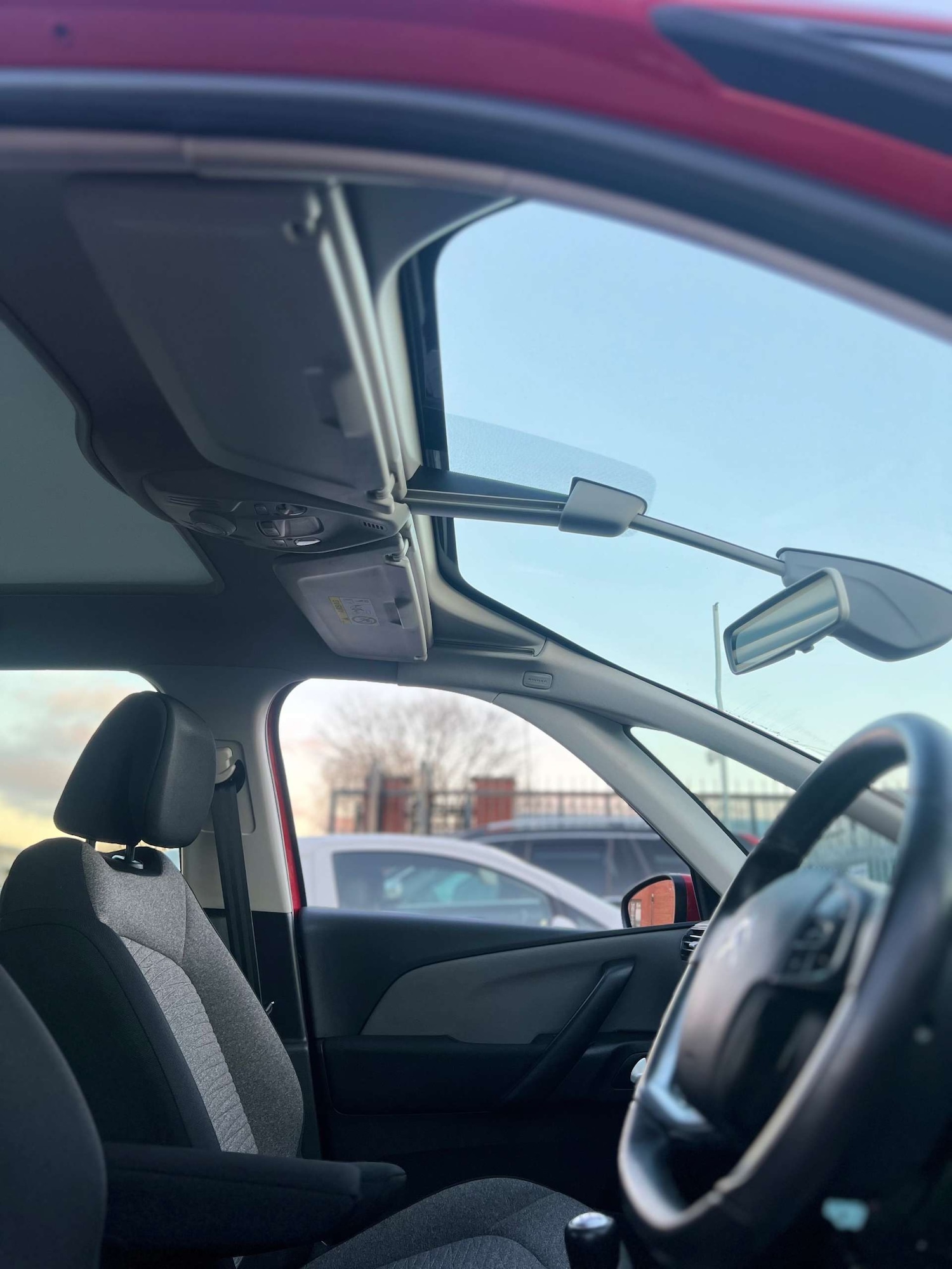 Used Citroen C4 Picasso 2016 for sale - 76642951: Photo 18