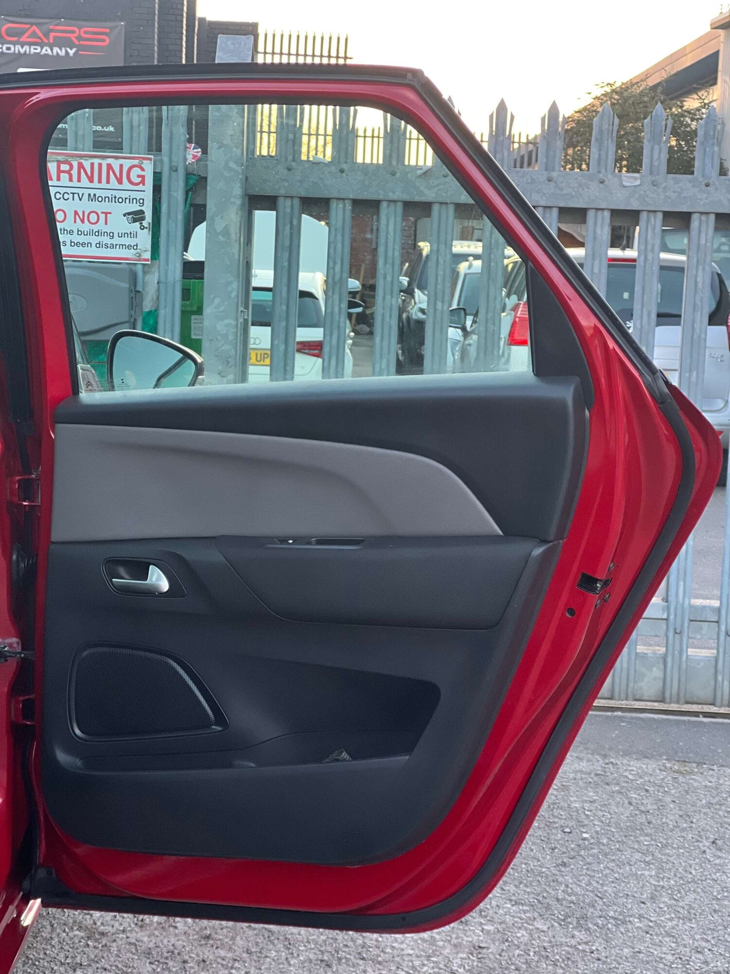 Used Citroen C4 Picasso 2016 for sale - 76642951: Photo 51