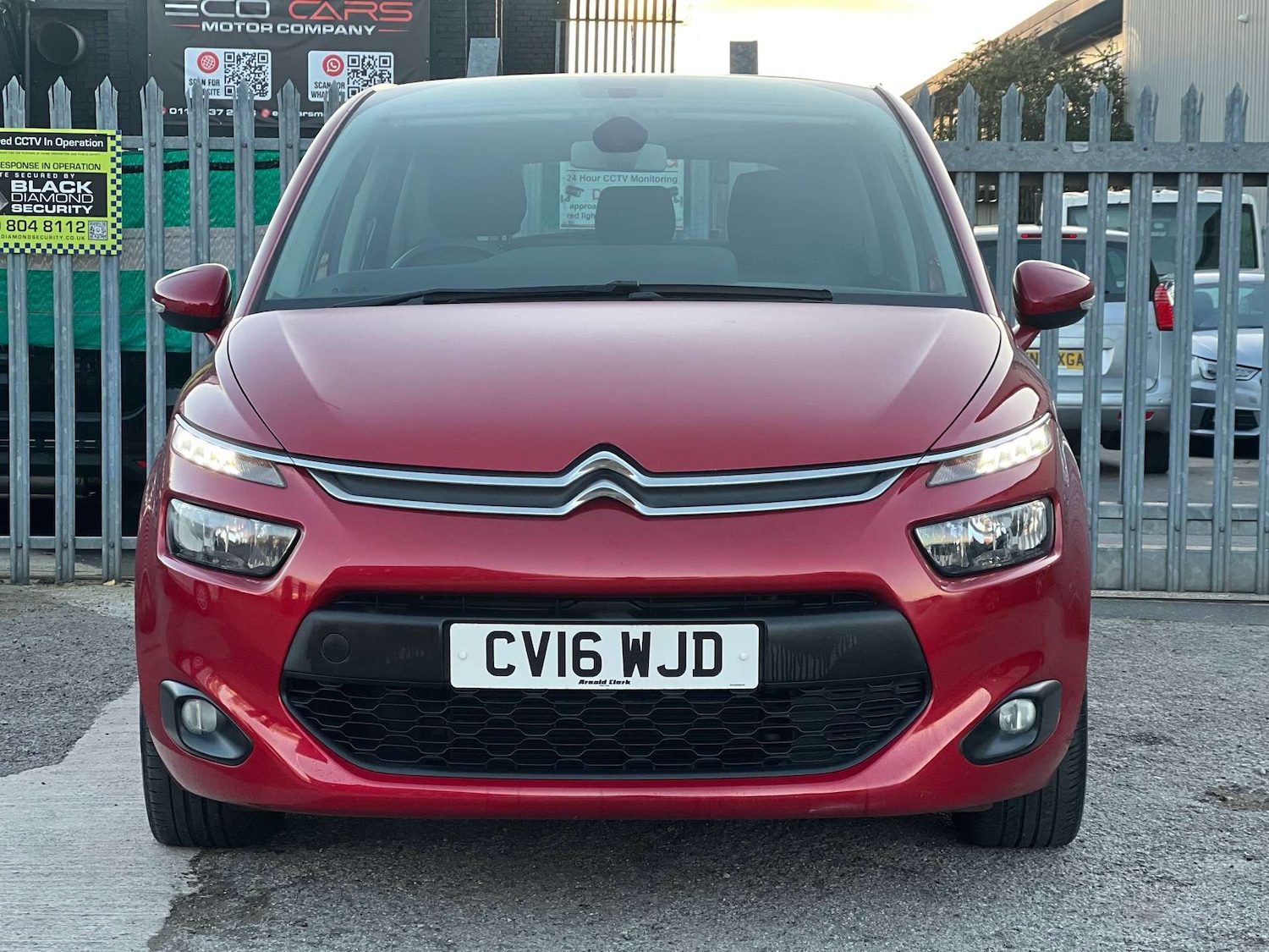 Used Citroen C4 Picasso 2016 for sale - 76642951: Photo 8