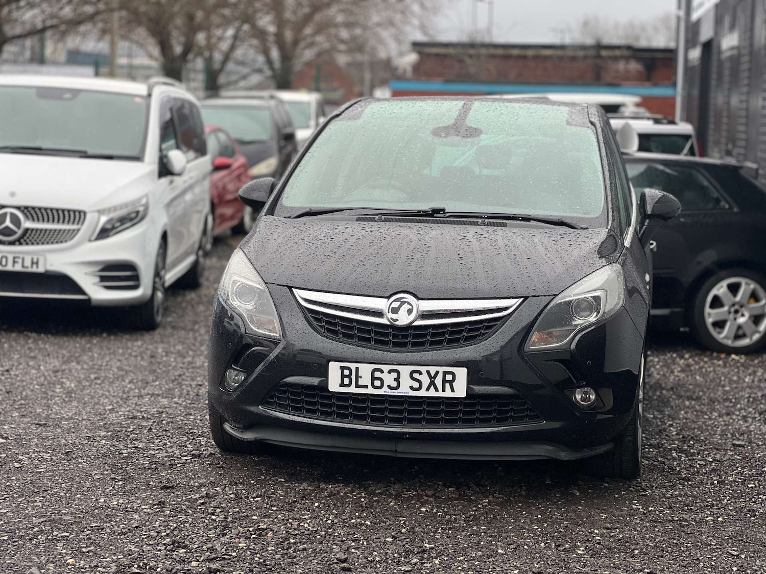 Used Vauxhall Zafira Tourer 2013 for sale - 77283199: Photo 4