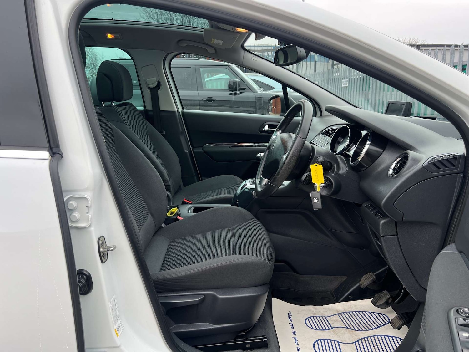 Used Peugeot 5008 2016 for sale - 77790743: Photo 11