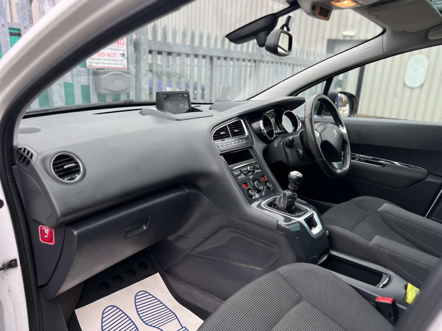 Used Peugeot 5008 2016 for sale - 77790743: Photo 17