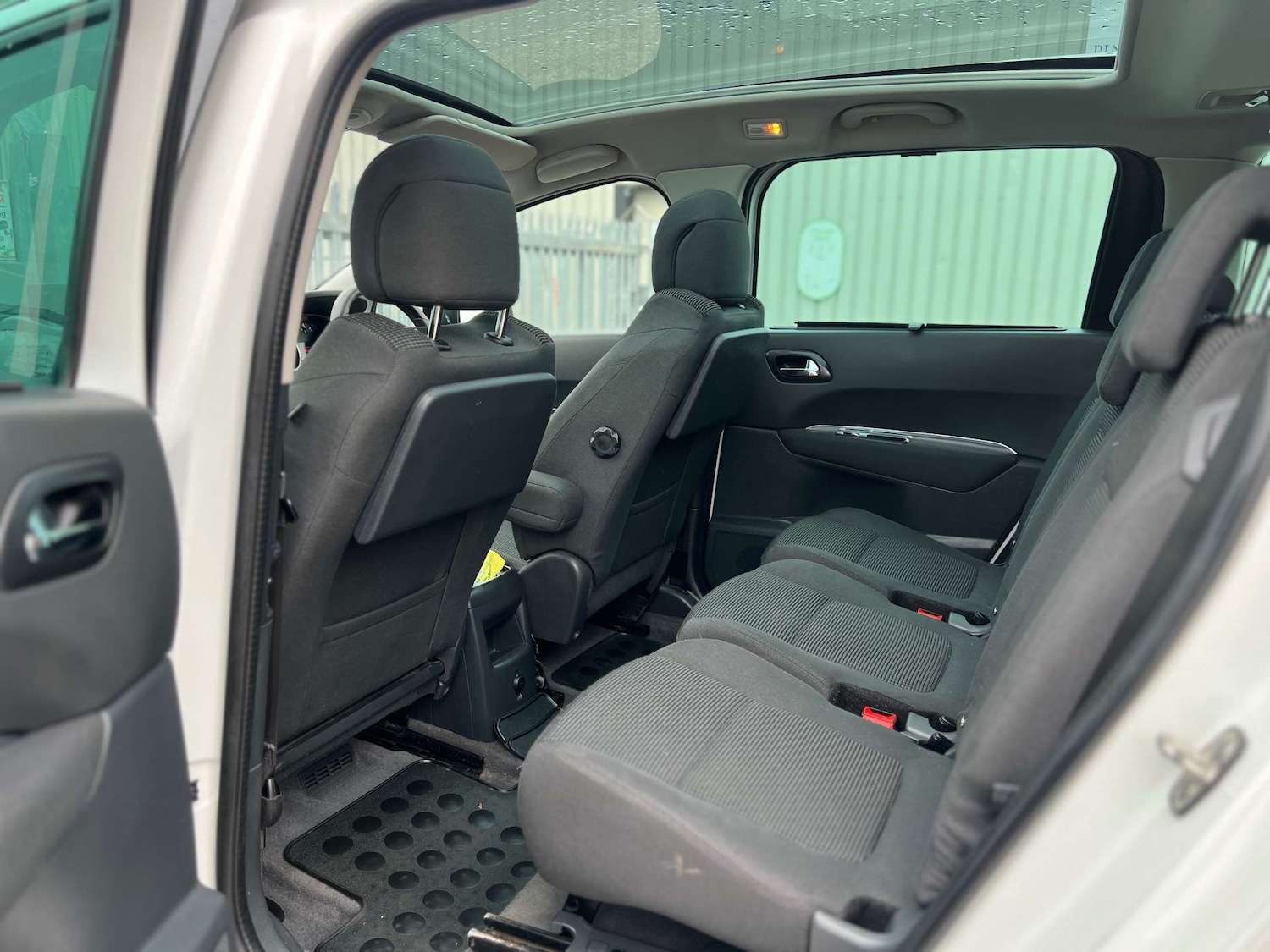 Used Peugeot 5008 2016 for sale - 77790743: Photo 24