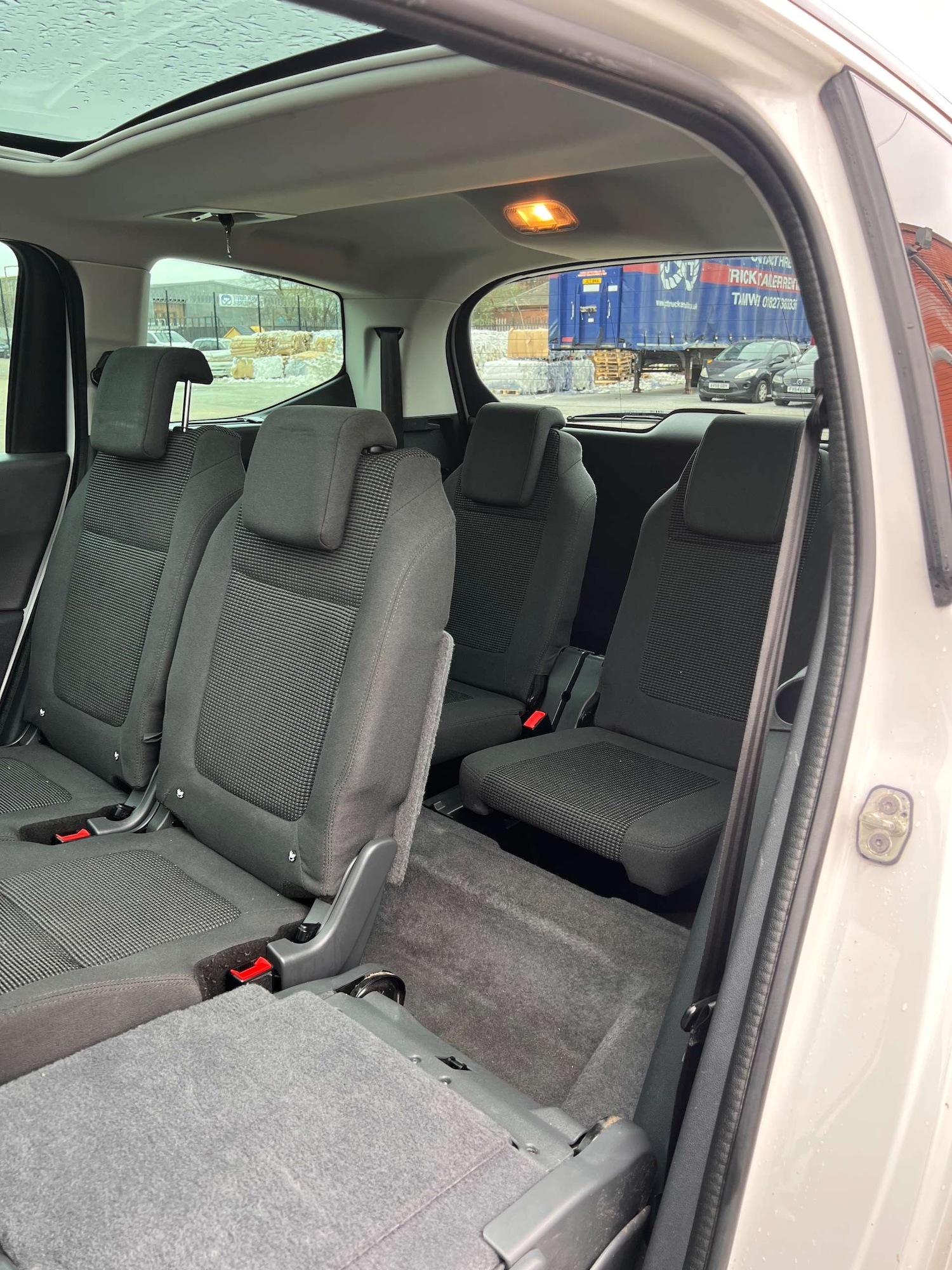 Used Peugeot 5008 2016 for sale - 77790743: Photo 29