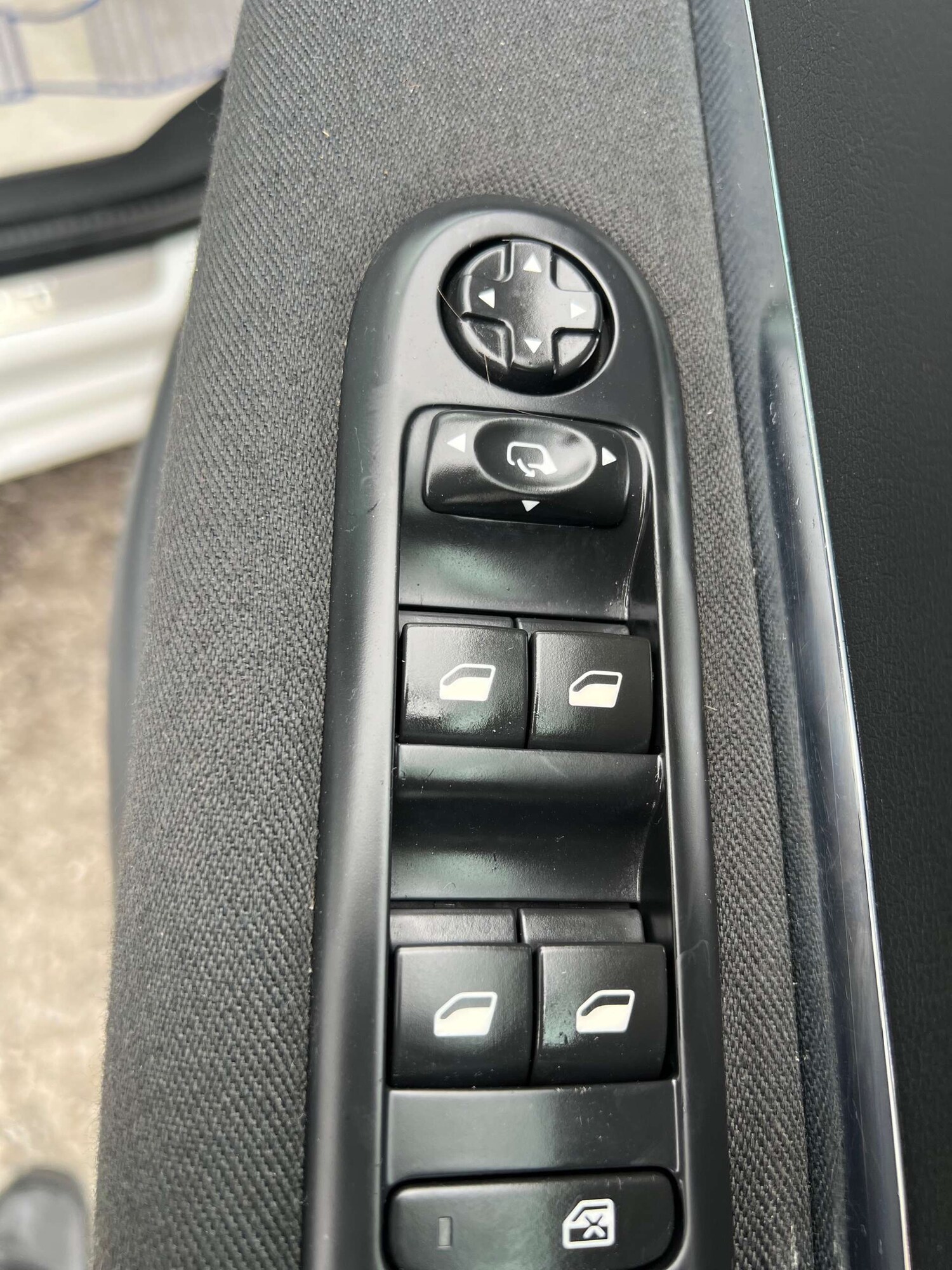 Used Peugeot 5008 2016 for sale - 77790743: Photo 39