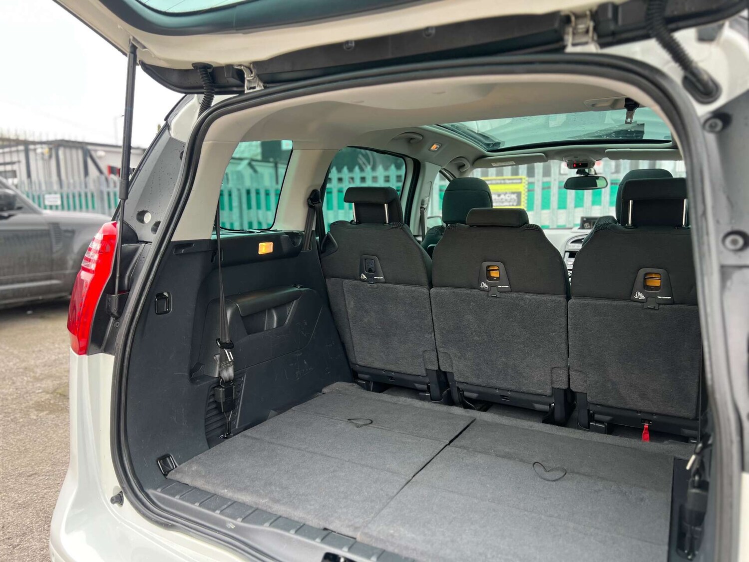 Used Peugeot 5008 2016 for sale - 77790743: Photo 44