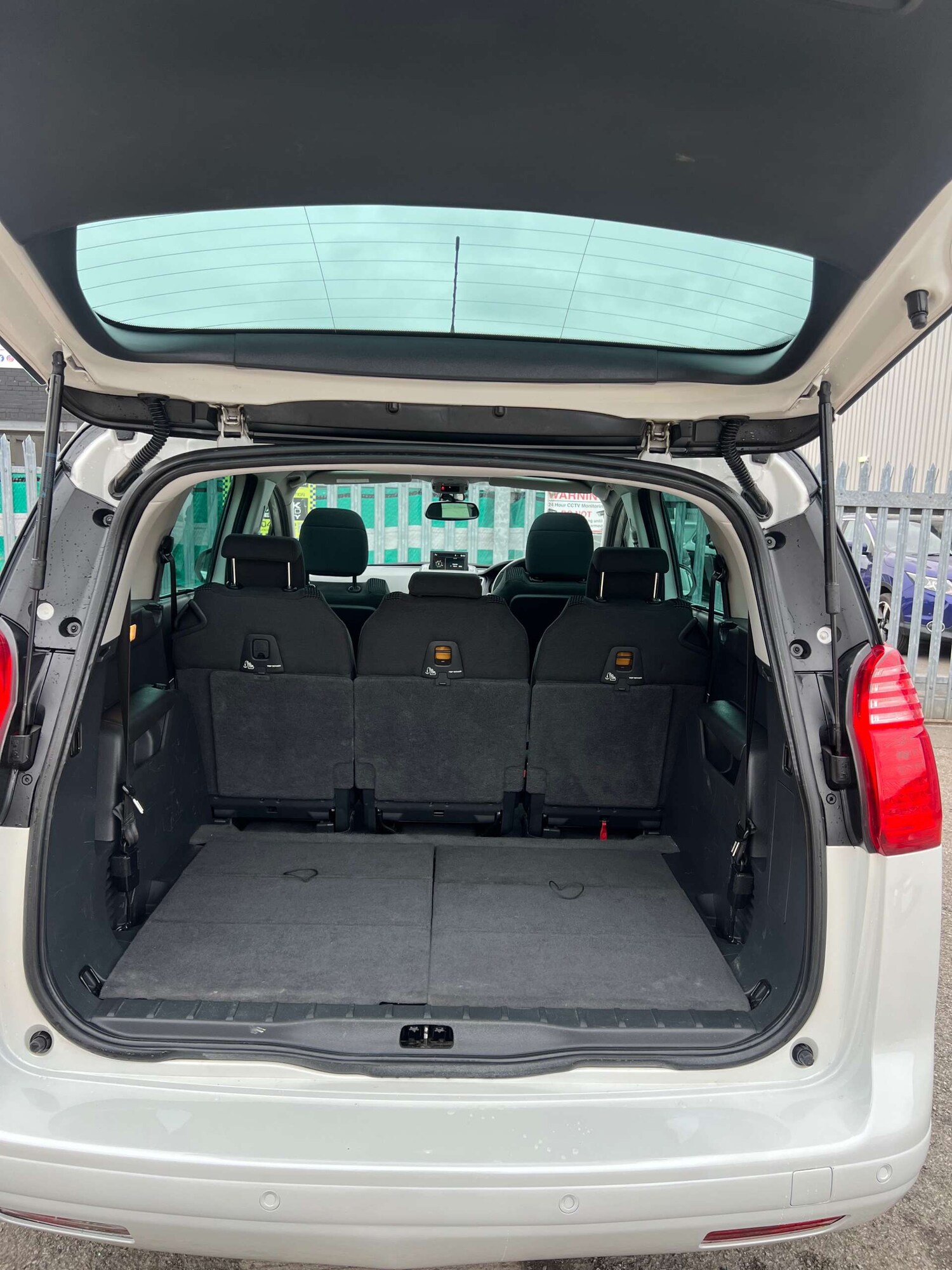 Used Peugeot 5008 2016 for sale - 77790743: Photo 45