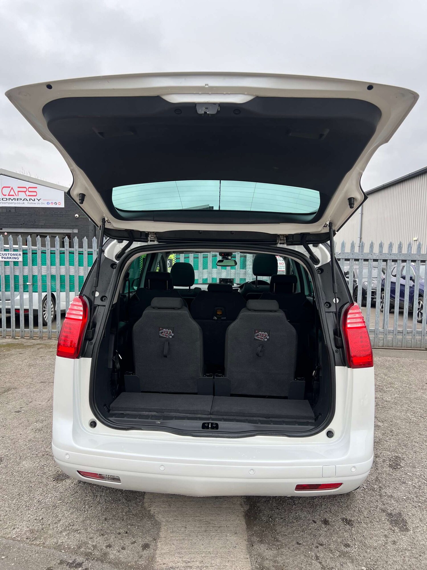 Used Peugeot 5008 2016 for sale - 77790743: Photo 46