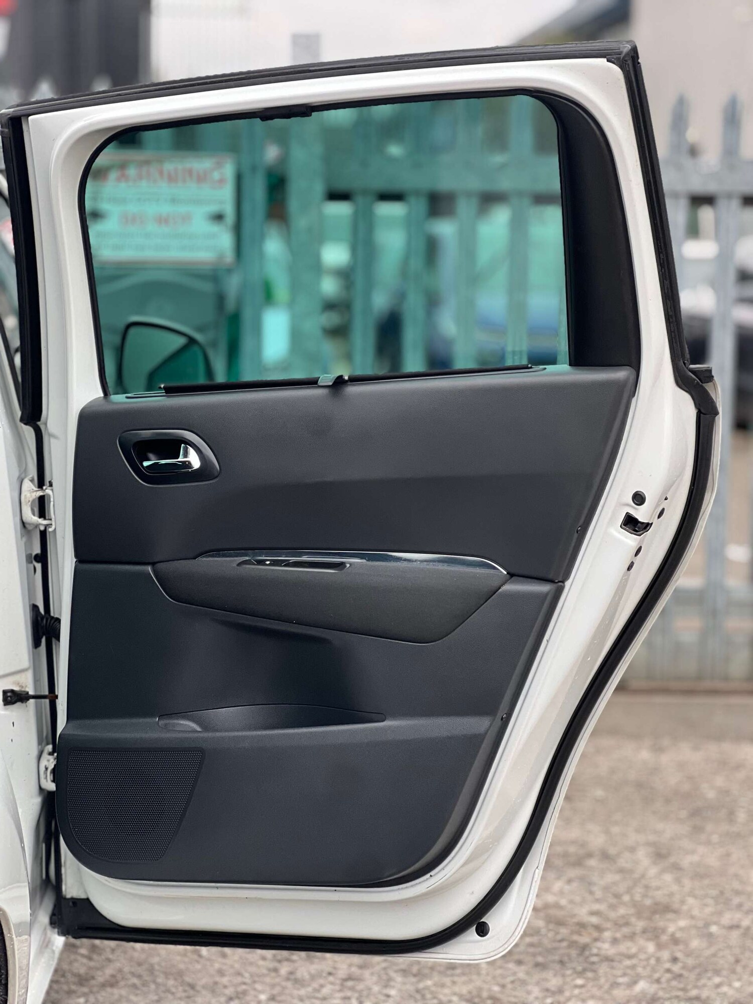 Used Peugeot 5008 2016 for sale - 77790743: Photo 47