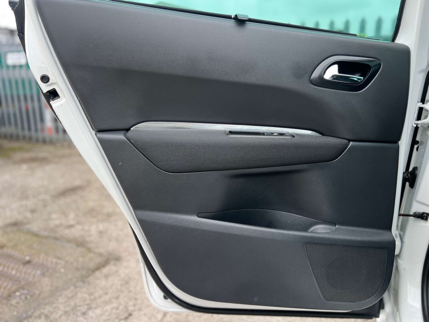 Used Peugeot 5008 2016 for sale - 77790743: Photo 55