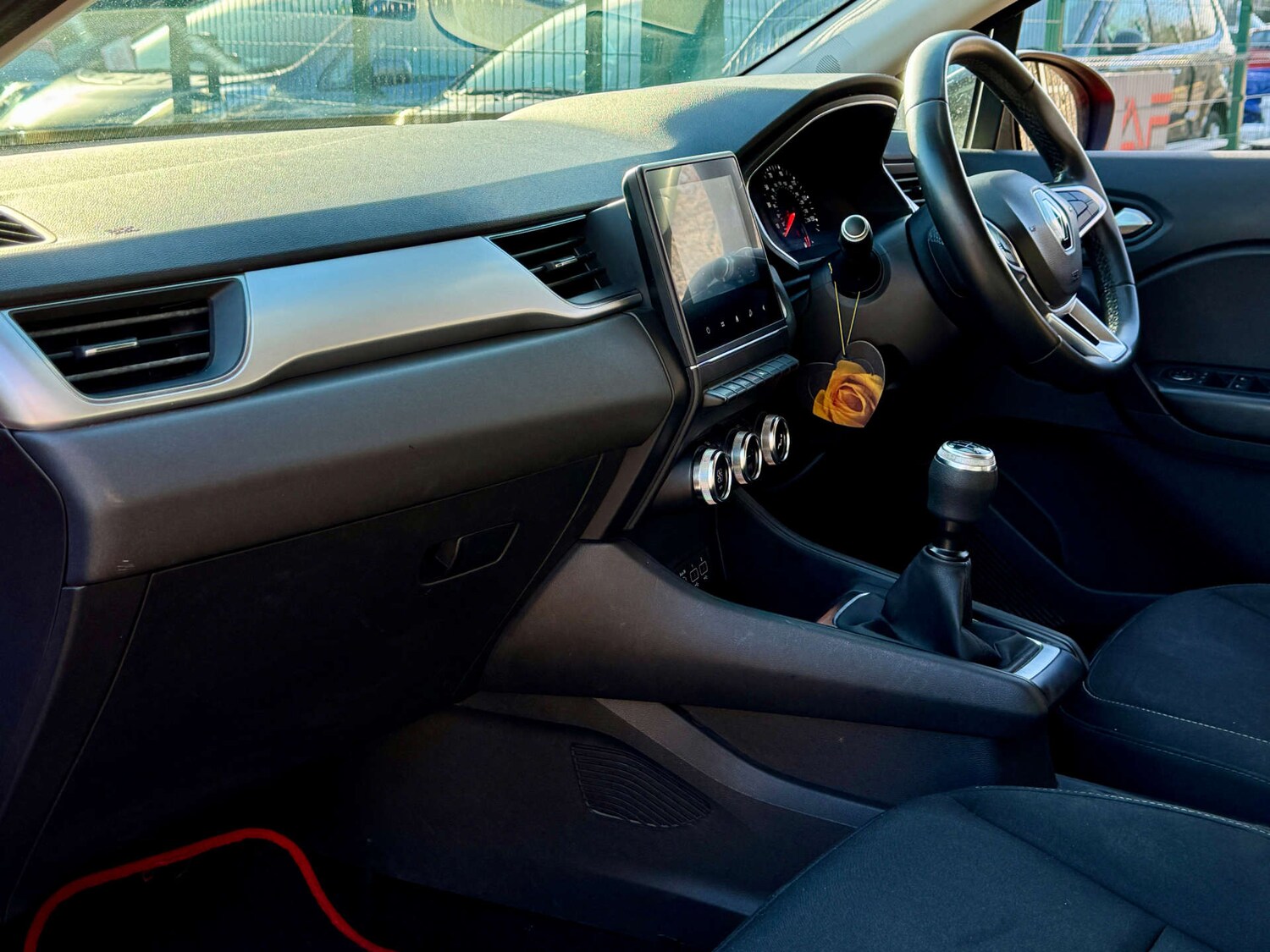 Used Renault Captur 2020 for sale - 78144624: Photo 10