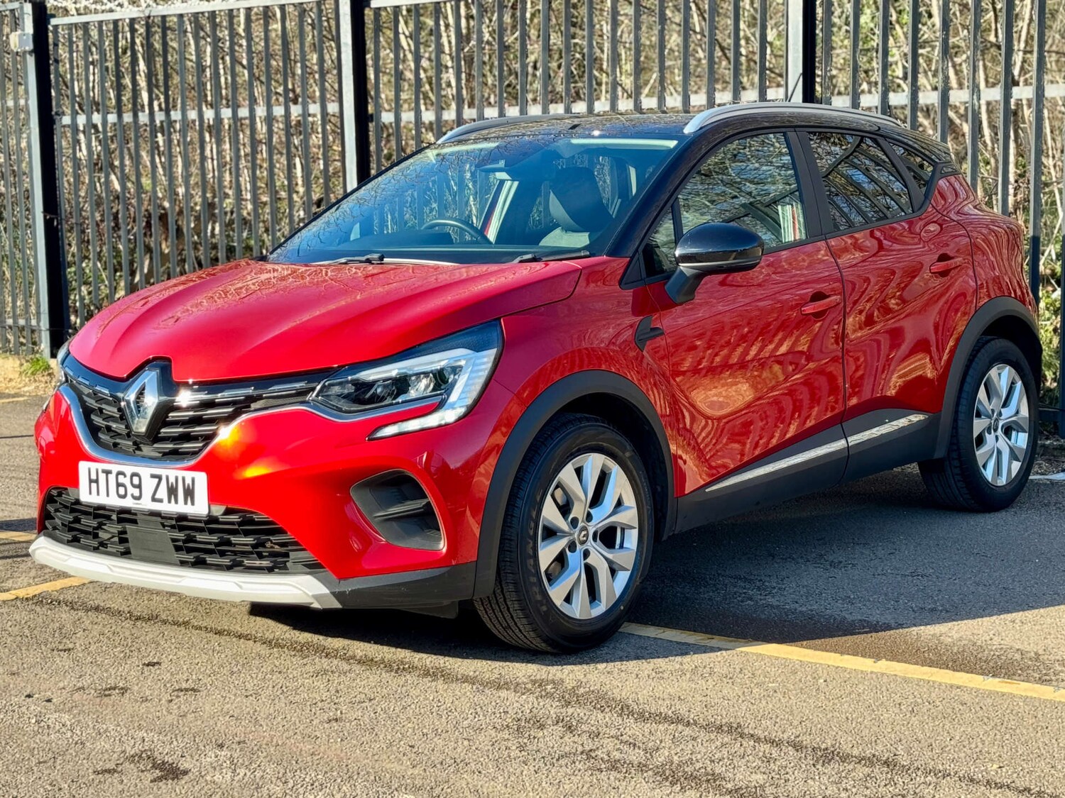Used Renault Captur 2020 for sale - 78144624: Photo 28