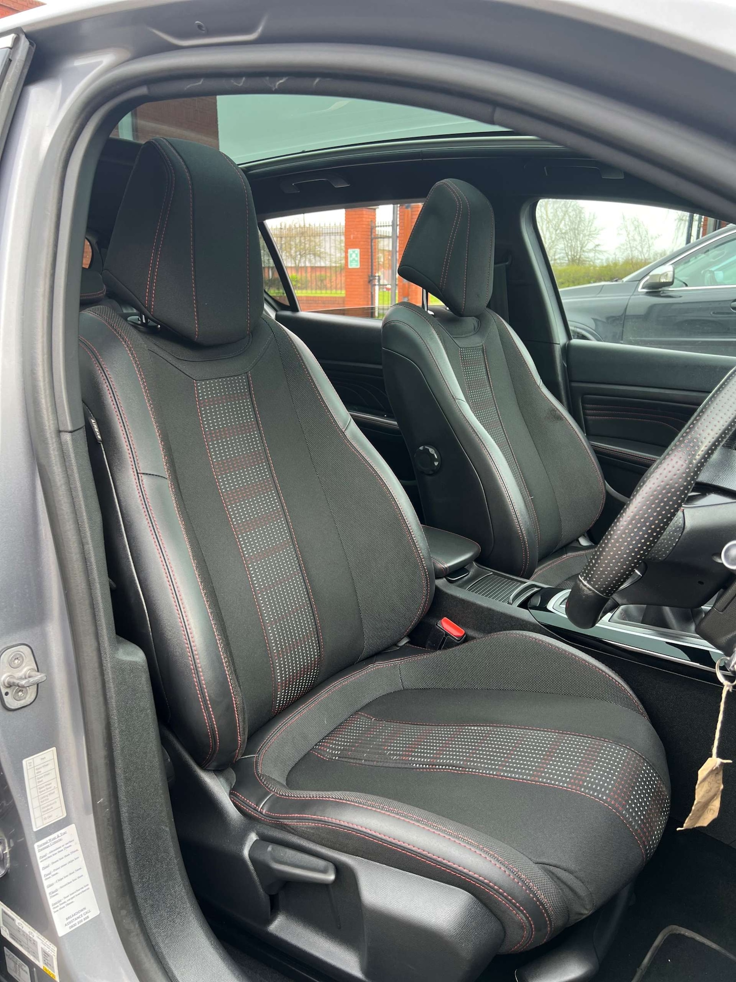 Used Peugeot 308 2018 for sale - 78000677: Photo 12