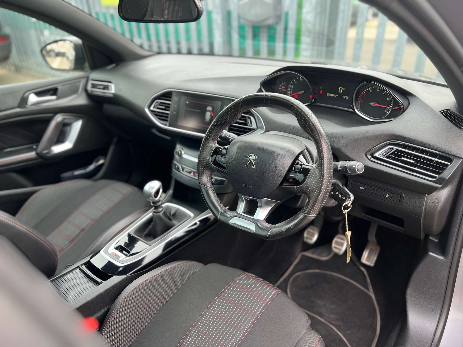 Used Peugeot 308 2018 for sale - 78000677: Photo 13
