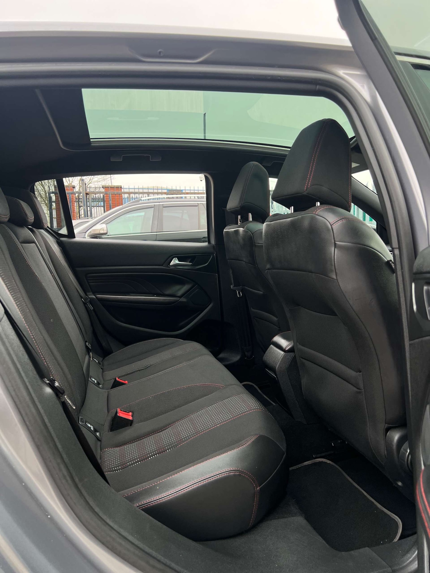 Used Peugeot 308 2018 for sale - 78000677: Photo 19