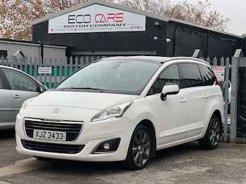 Used Peugeot 5008 2015 for sale - 76554483: Photo