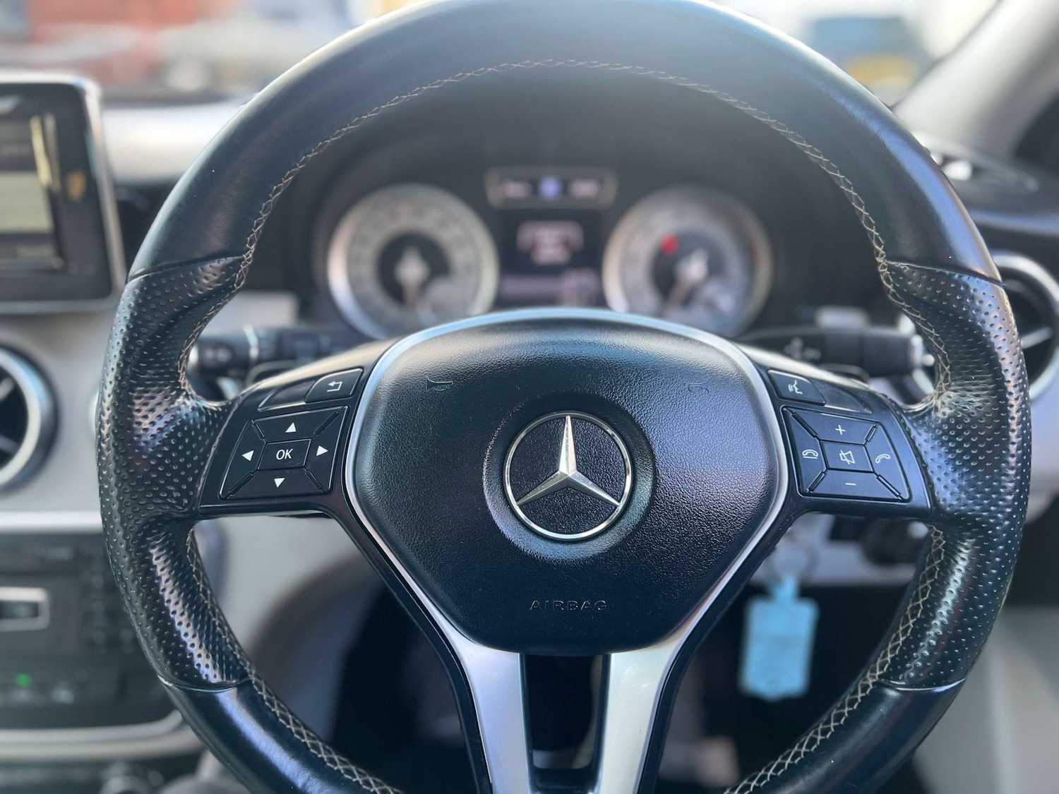 Used Mercedes-Benz A-Class 2013 for sale - 77326136: Photo 33