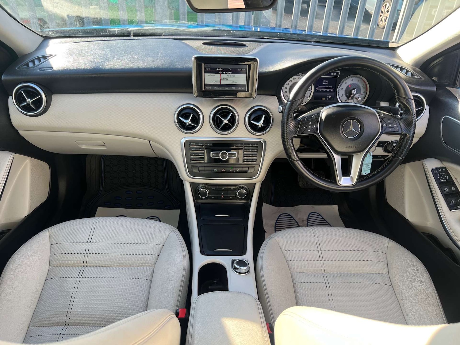 Used Mercedes-Benz A-Class 2013 for sale - 77326136: Photo 8