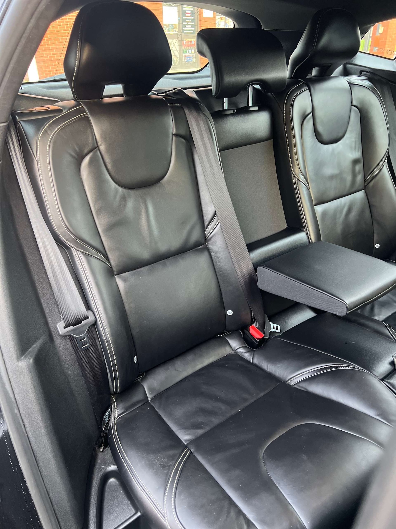 Used Volvo V40 2016 for sale - 76934893: Photo 51