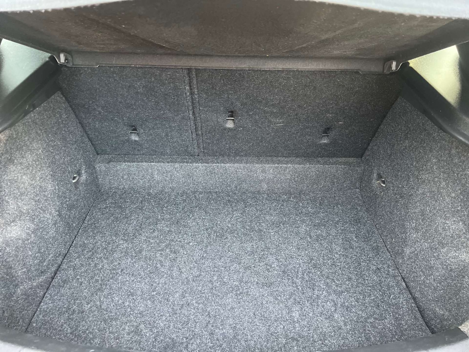 Used Volvo V40 2016 for sale - 76934893: Photo 53