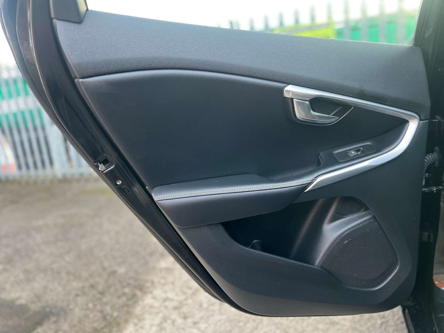 Used Volvo V40 2016 for sale - 76934893: Photo 6