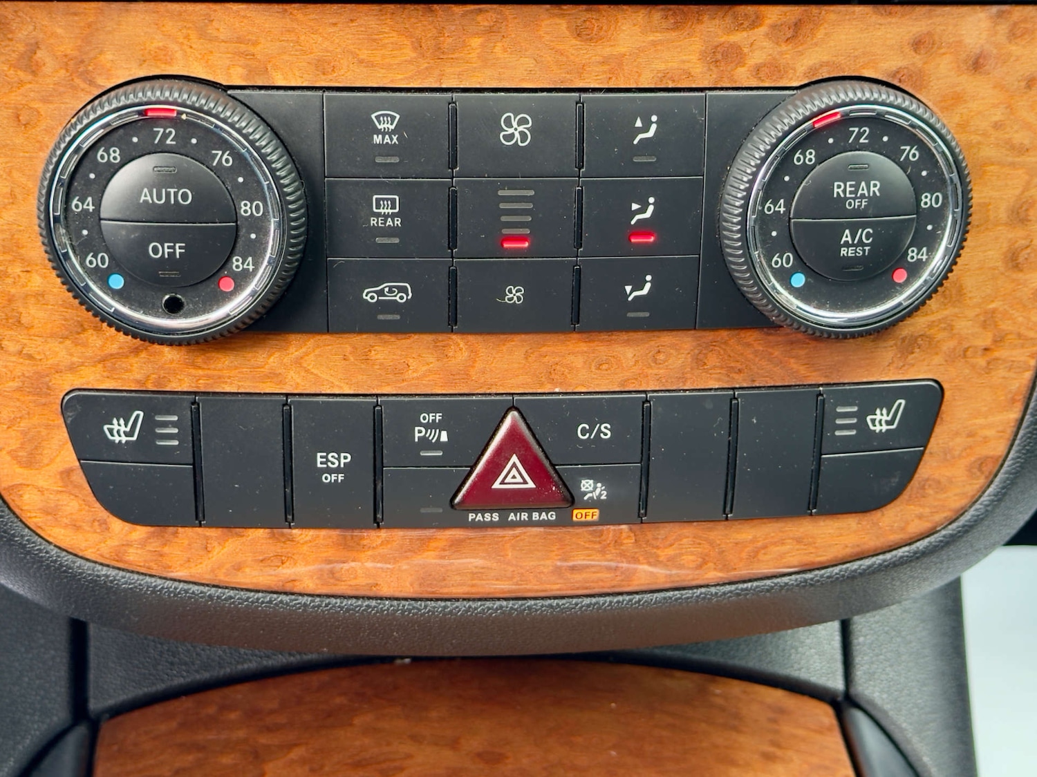 Used Mercedes-Benz R Class 2017 for sale - 77030765: Photo 15