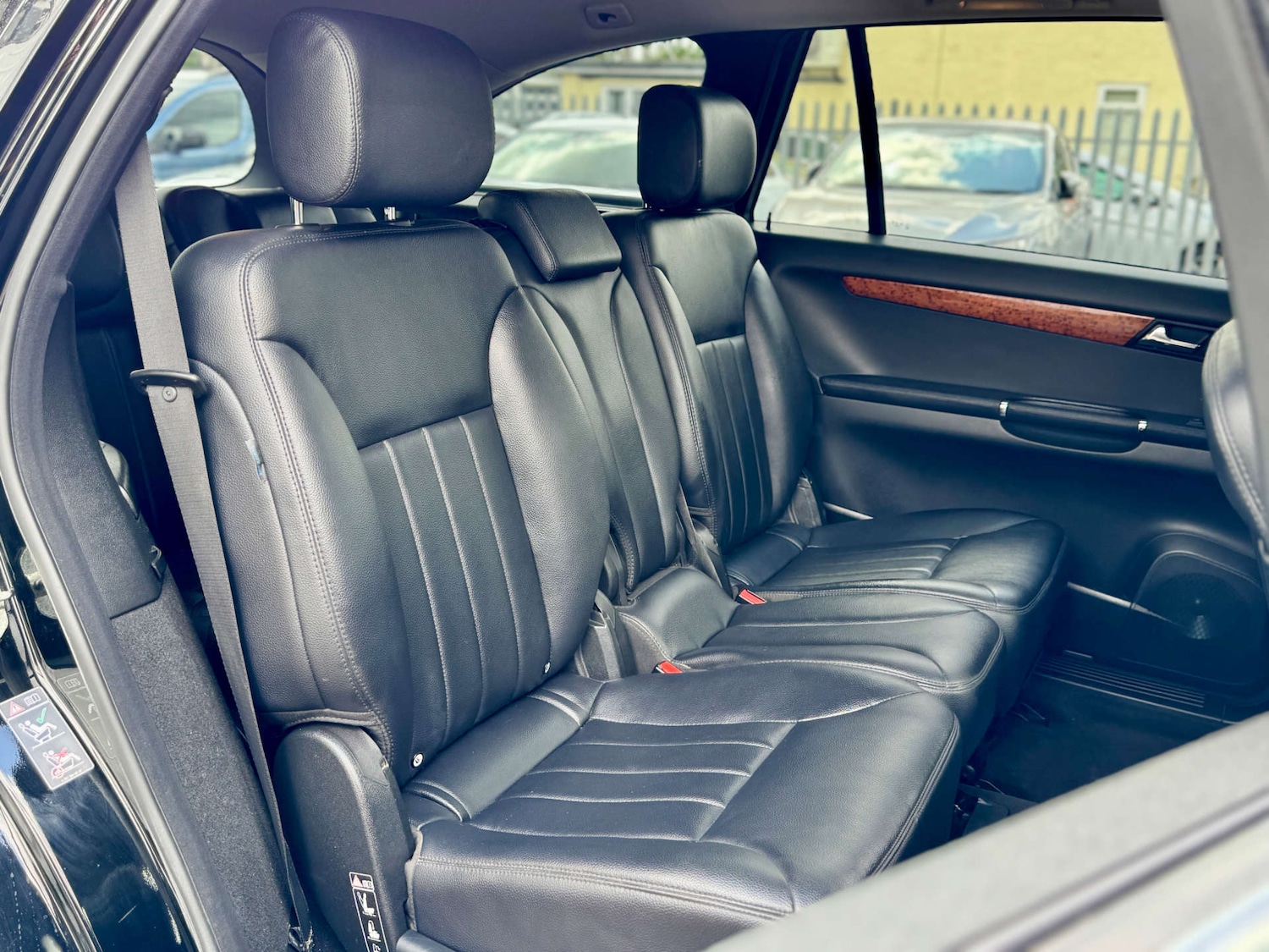 Used Mercedes-Benz R Class 2017 for sale - 77030765: Photo 41