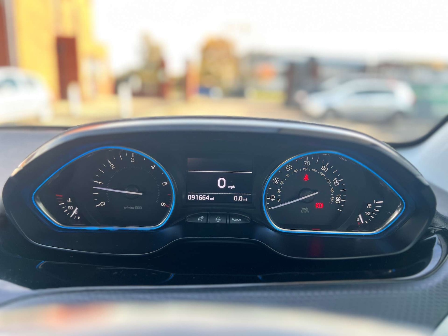 Used Peugeot 2008 2017 for sale - 76451741: Photo 30