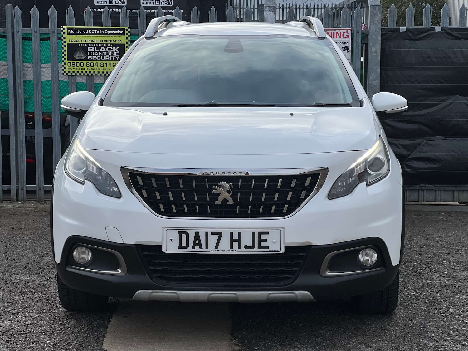 Used Peugeot 2008 2017 for sale - 76451741: Photo 4