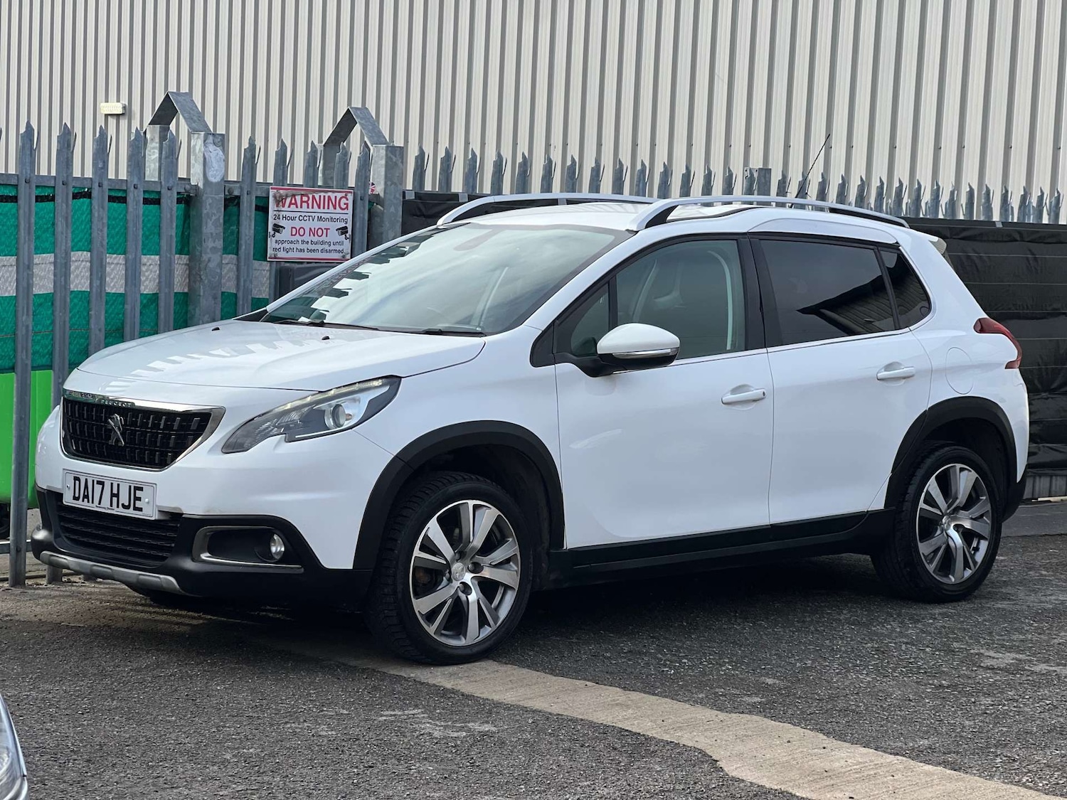 Used Peugeot 2008 2017 for sale - 76451741: Photo 6