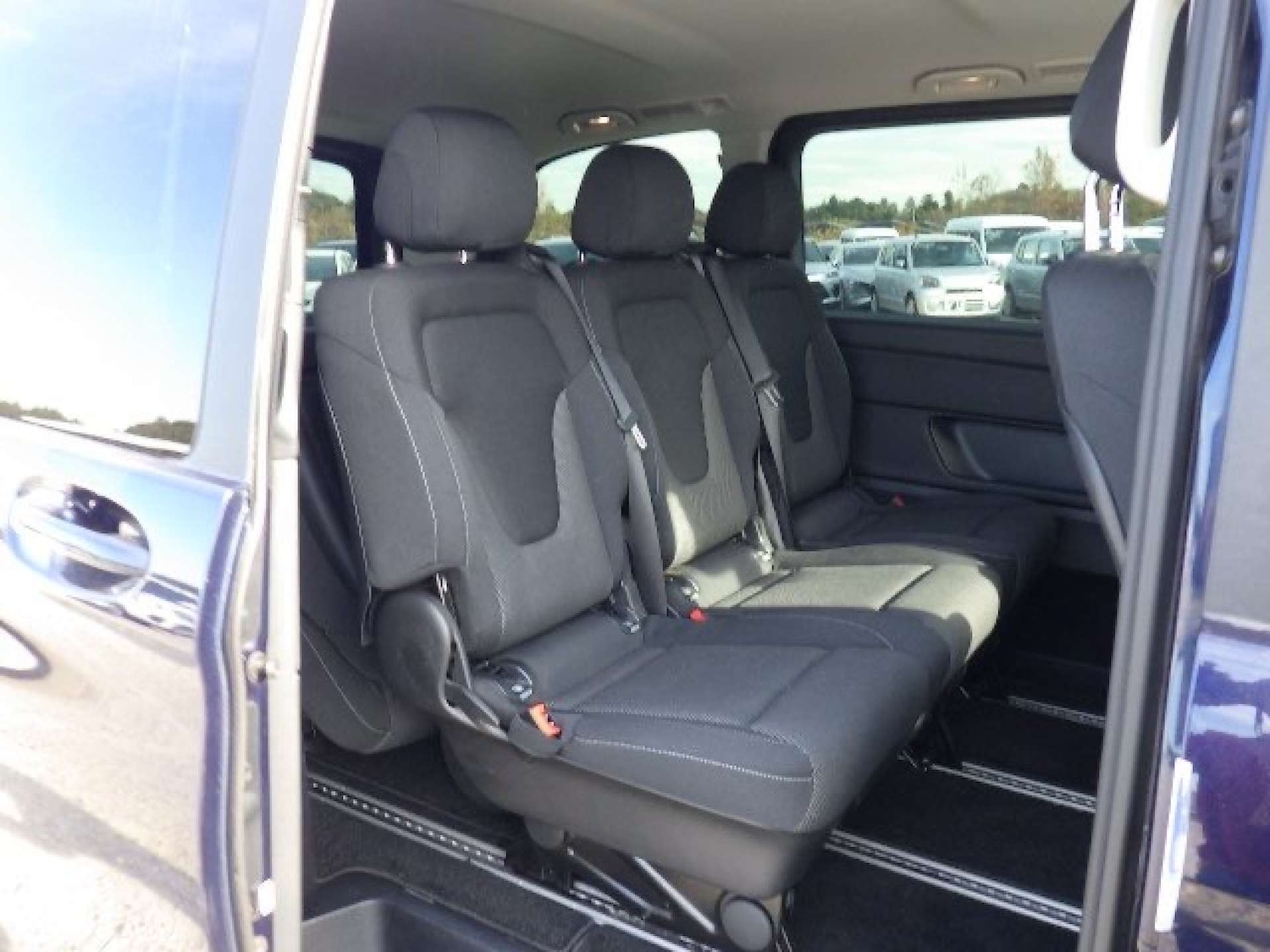 Used Mercedes-Benz V-Class 2016 for sale - 77917744: Photo 8