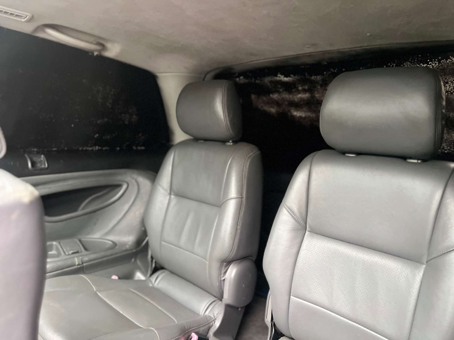 Used Toyota Previa 2005 for sale - 77003500: Photo 12