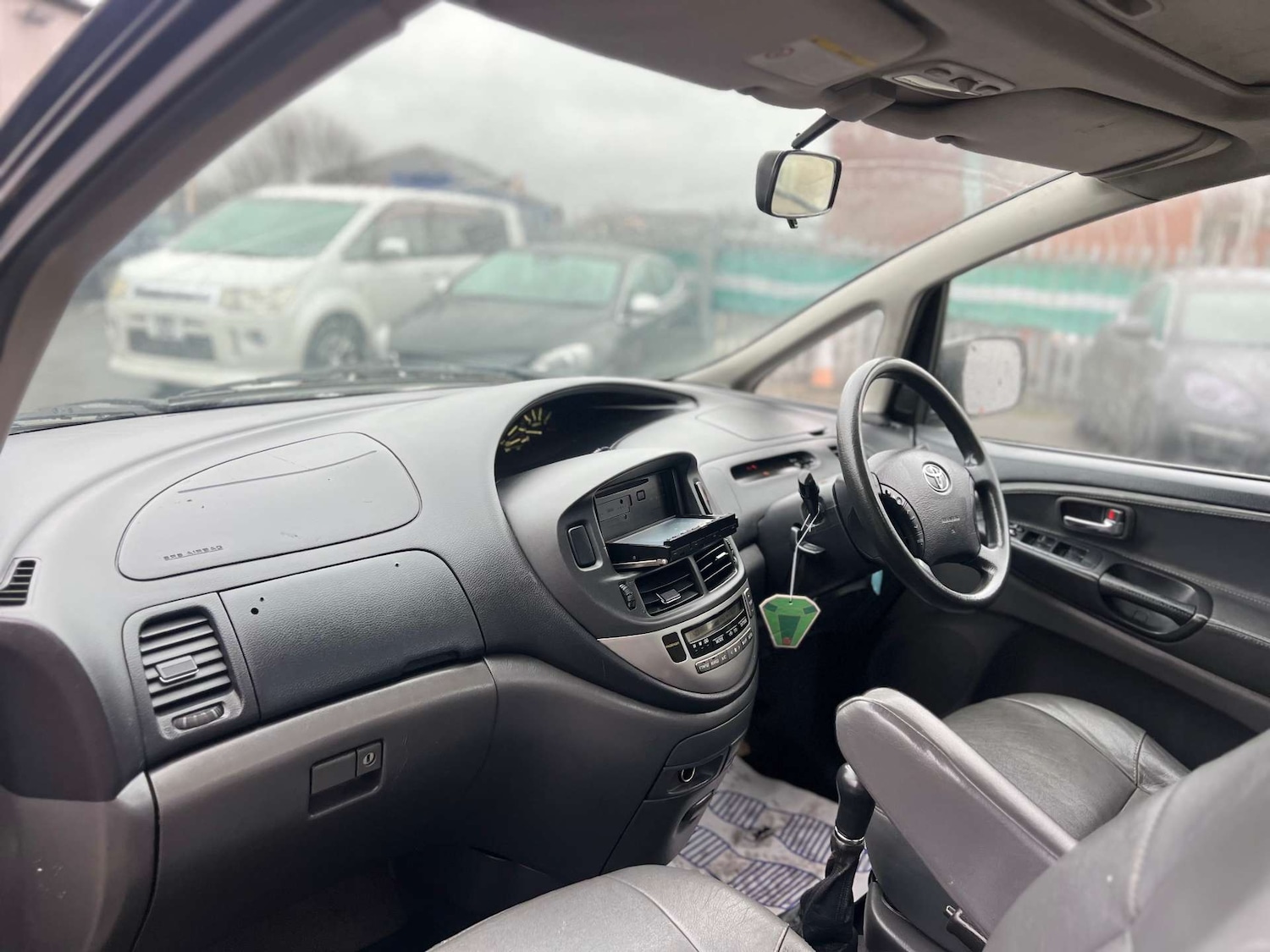 Used Toyota Previa 2005 for sale - 77003500: Photo 15