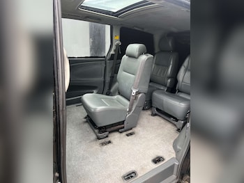 Used Toyota Previa 2005 for sale - 77003500: Photo