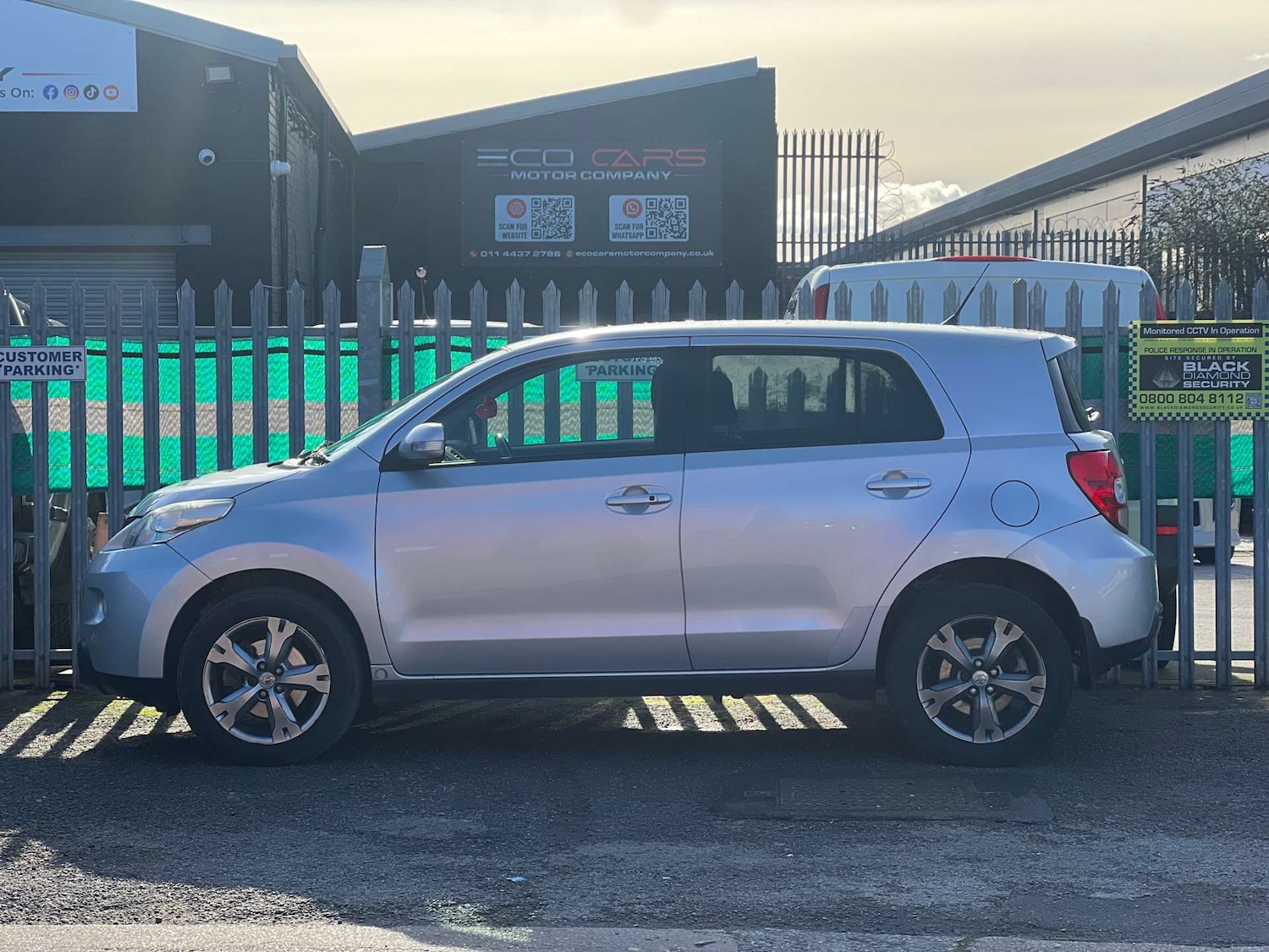 Used Toyota Urban Cruiser 2010 for sale - 77630695: Photo 10