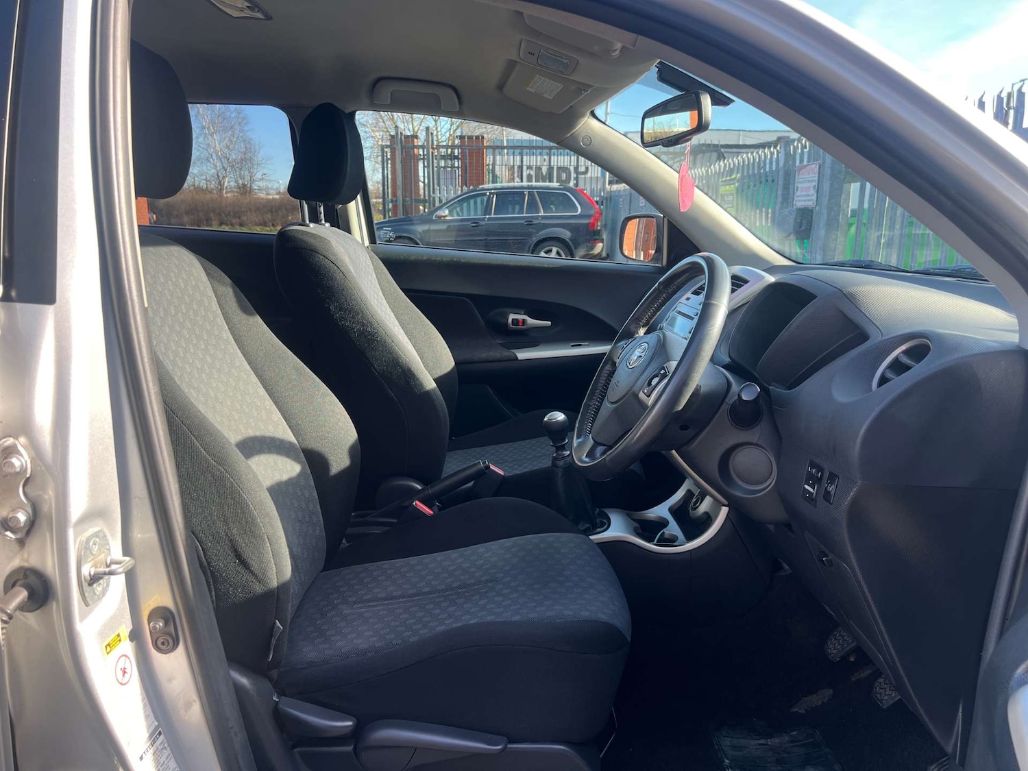 Used Toyota Urban Cruiser 2010 for sale - 77630695: Photo 11